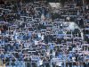 23955281-fussballfans-stehen-auf-den-tribuenen-im-ostseestadion-2uOLkF2DUVf3.jpg