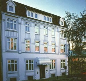 13_Hotel-300x283.jpeg