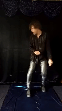 giphy.gif