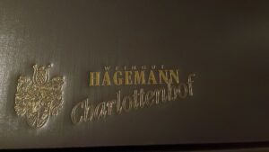 Hangemann_Weingut_1-1-e1670446523496-300x169.jpeg